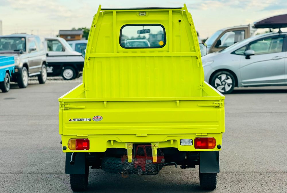 1997 Mitsubishi Minicab Truck 4WD photo 4