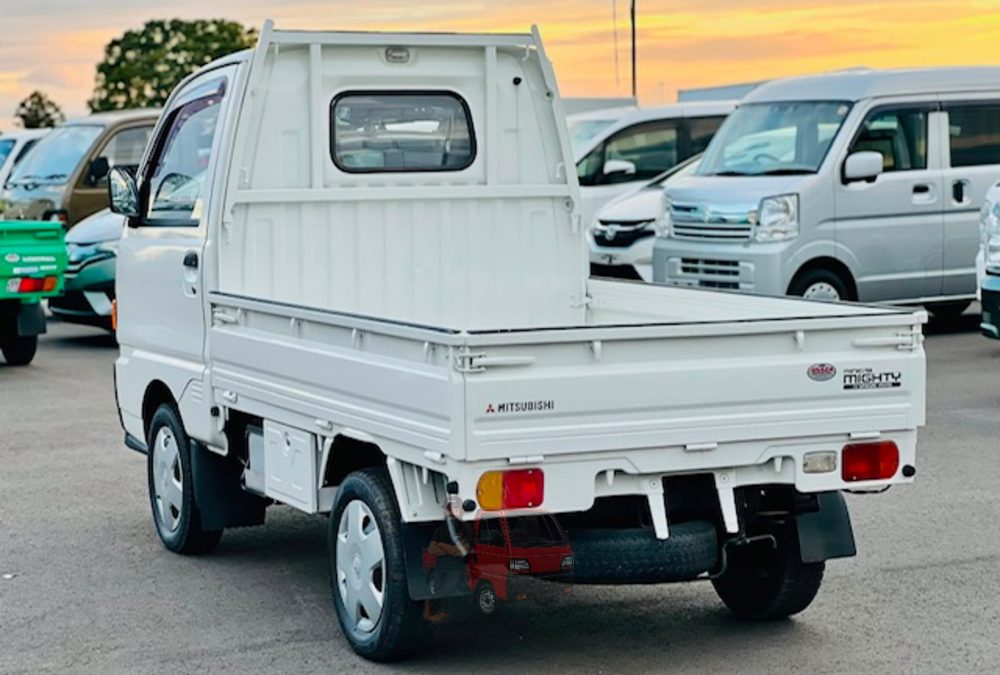 1994 Mitsubishi Minicab Truck 4WD photo 6