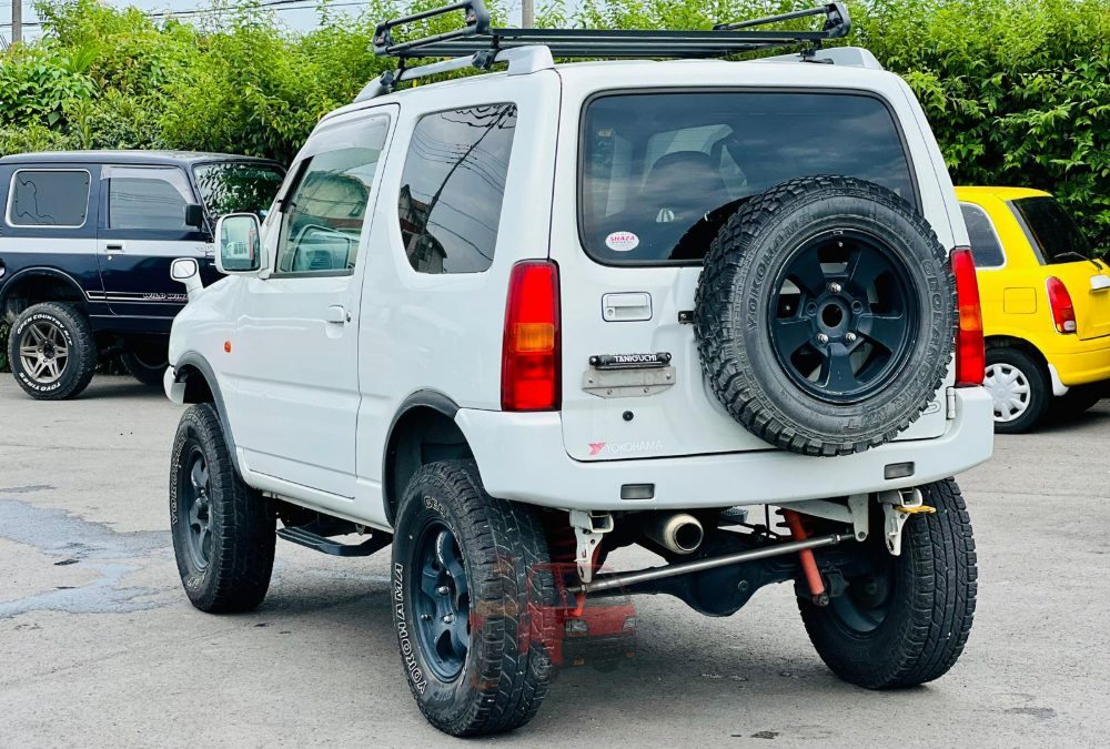 2001 Suzuki Jimny photo 9