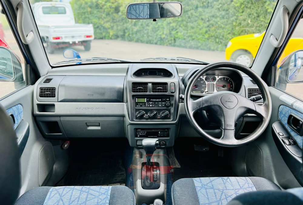 1998 Mitsubishi Pajero Mini 4WD photo 9
