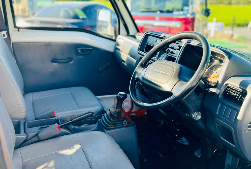 2001 Subaru Sambar Truck 4WD Manual photo 9