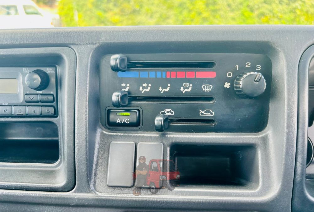 2002 Subaru Sambar Truck 2WD photo 12