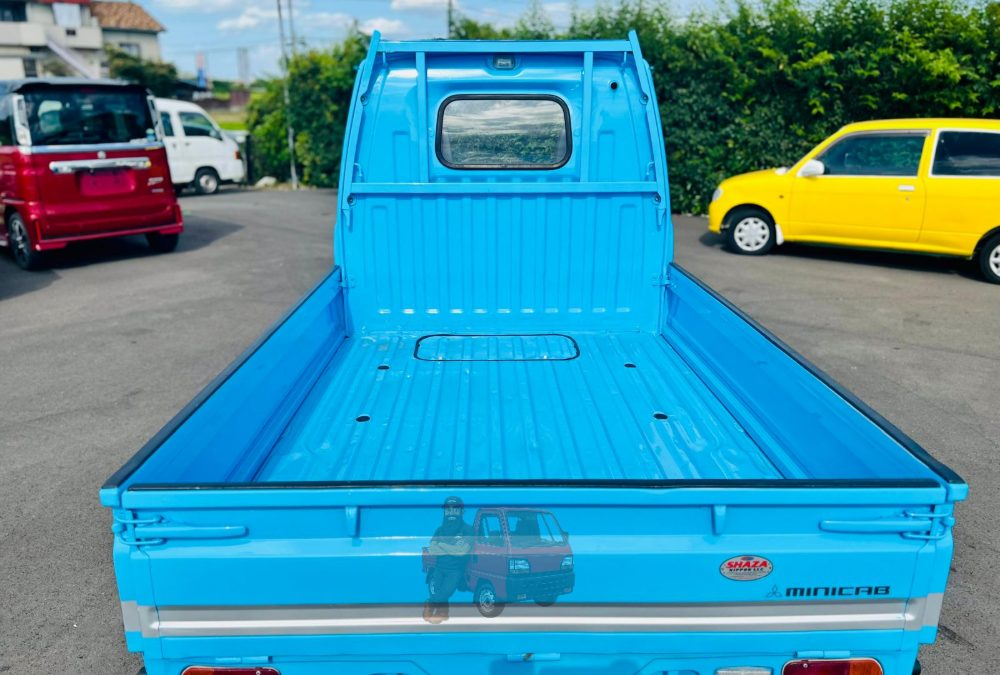 1993 Mitsubishi Minicab Truck 4WD photo 8