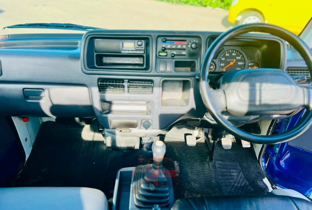 2001 Subaru Sambar Truck 4WD photo 4