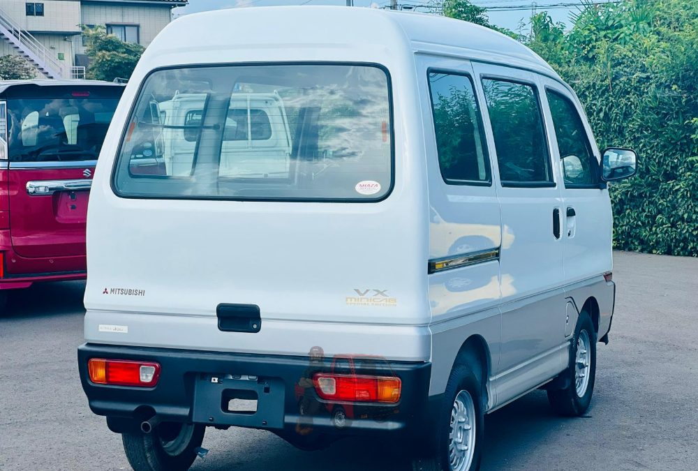 1998 Mitsubishi Minicab Van VX photo 7