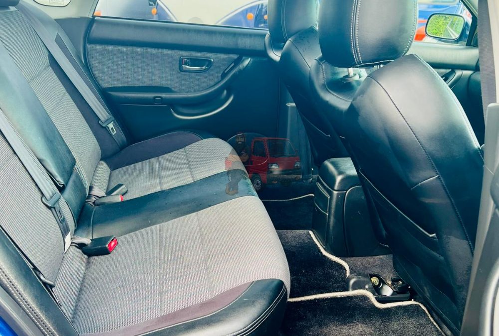 Subaru Legacy B4 2001 photo 13