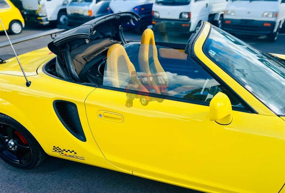 1999 Toyota MR-S (ZZW30) - 1.8L Manual Convertible photo 13