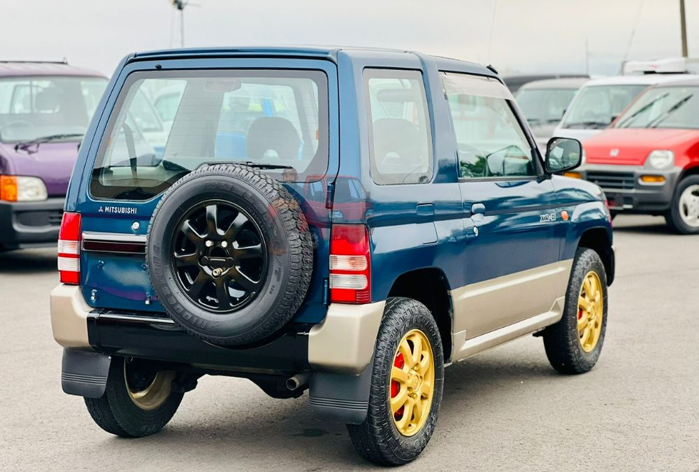 1998 Mitsubishi Pajero Mini photo 4