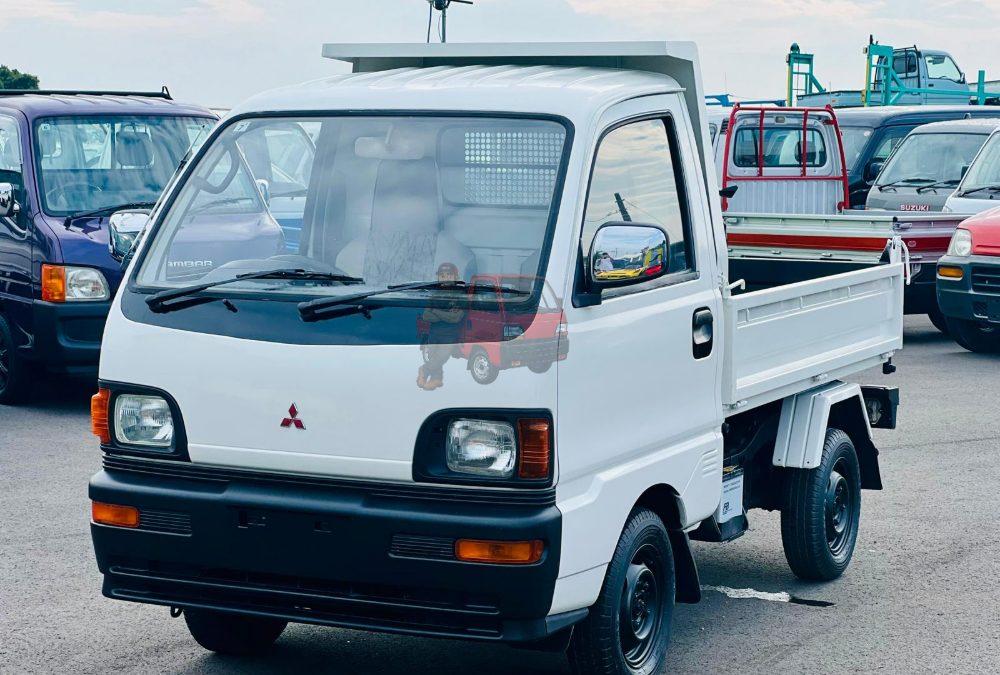 1994 Mitsubishi Minicab Dump 4WD photo 4