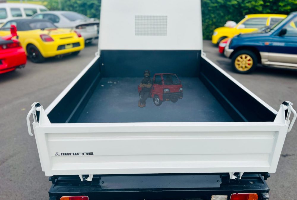 1994 Mitsubishi Minicab Dump 4WD photo 8