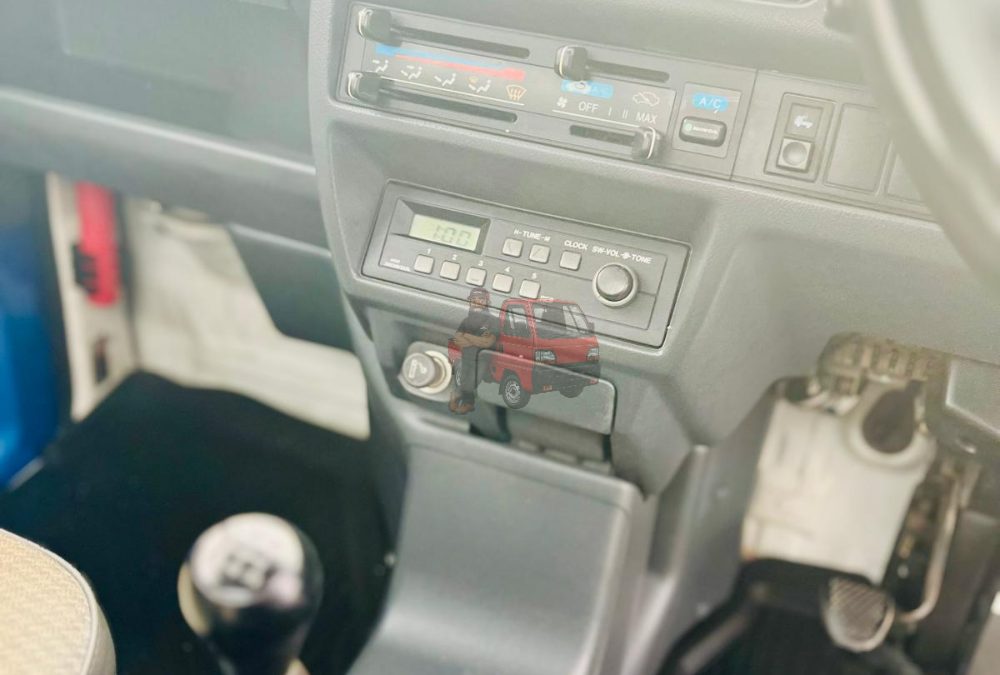 1998 Honda Acty Truck SDX 4WD photo 12