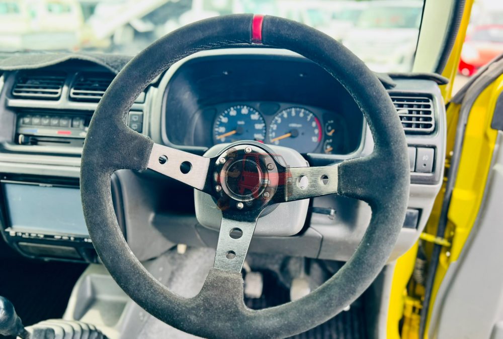 1999 Suzuki Jimny SUV 4WD photo 9