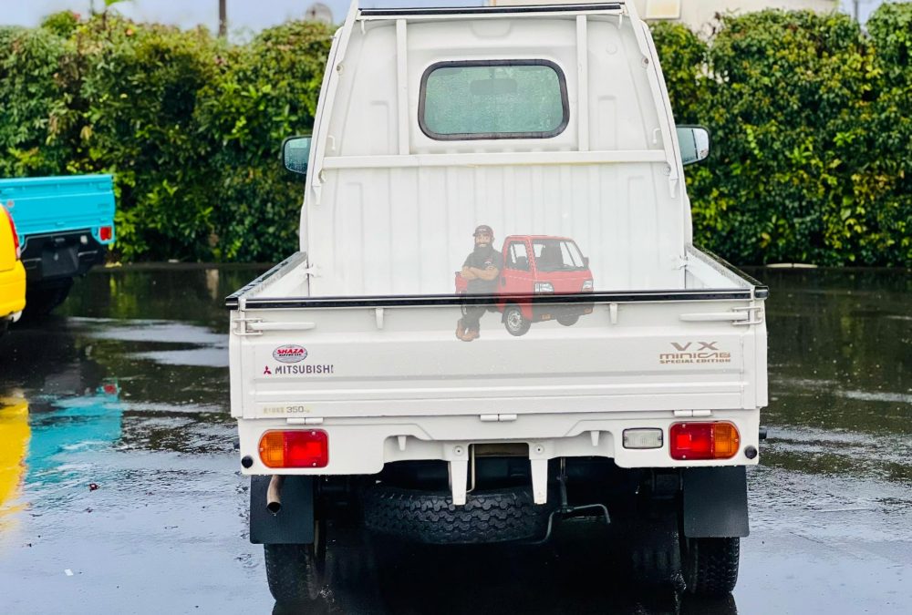 1999 Mitsubishi Minicab Truck 4WD photo 2
