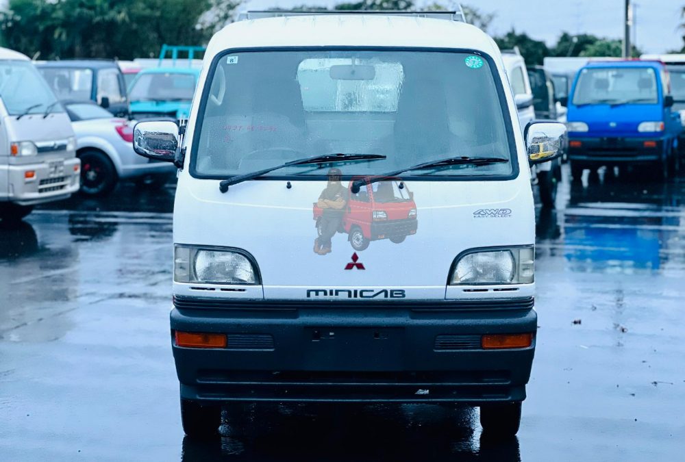 1998 Mitsubishi Minicab Truck 4WD photo 2