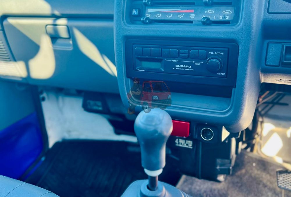 1999 Subaru Sambar Truck 4WD photo 14