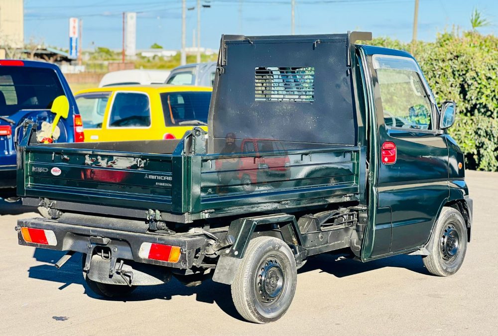 1999 Mitsubishi Minicab Dump Truck 4WD photo 2
