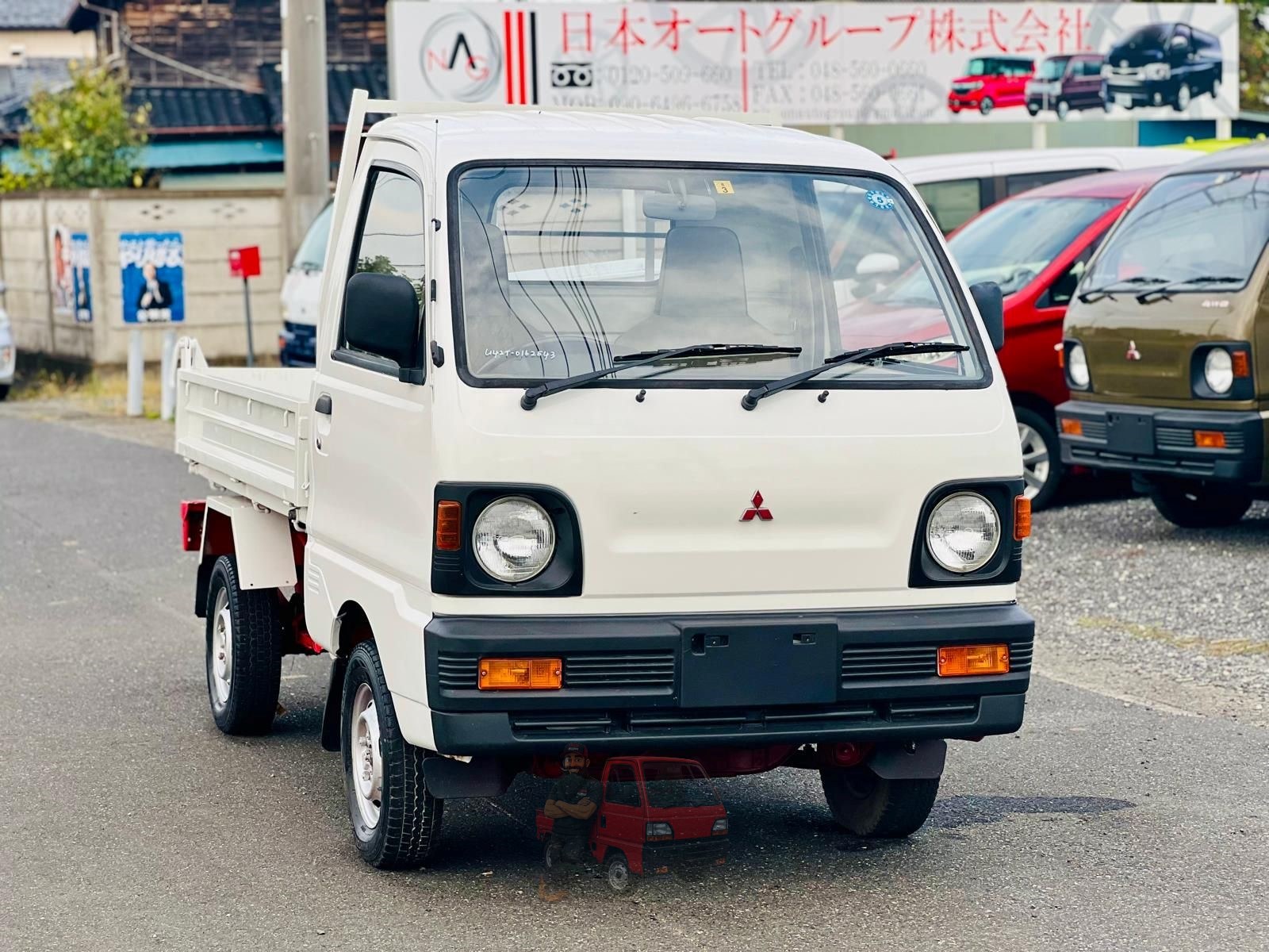 1993 Mitsubishi Minicab Dump Truck photo 9