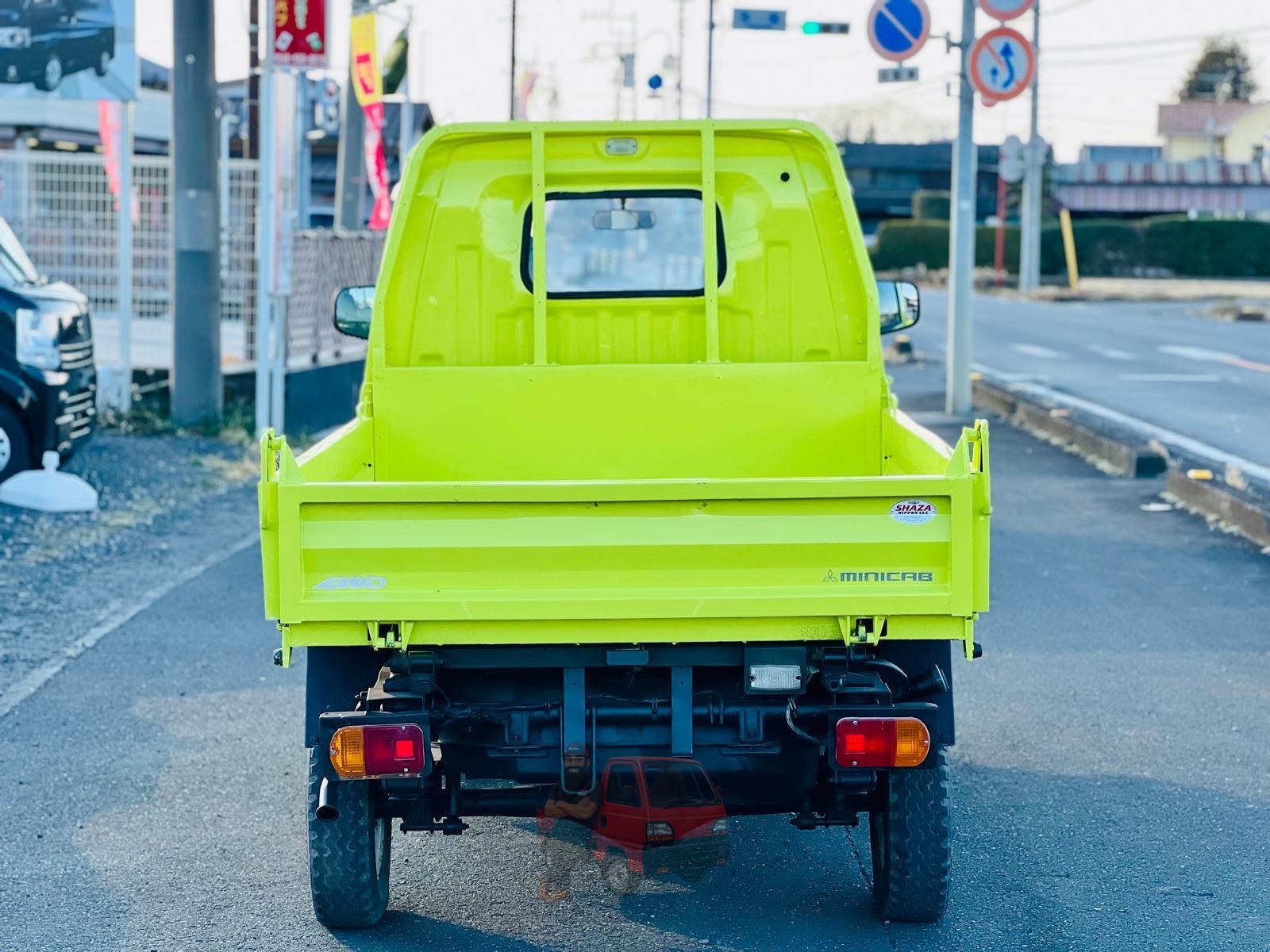1992 Mitsubishi Dump Truck photo 7