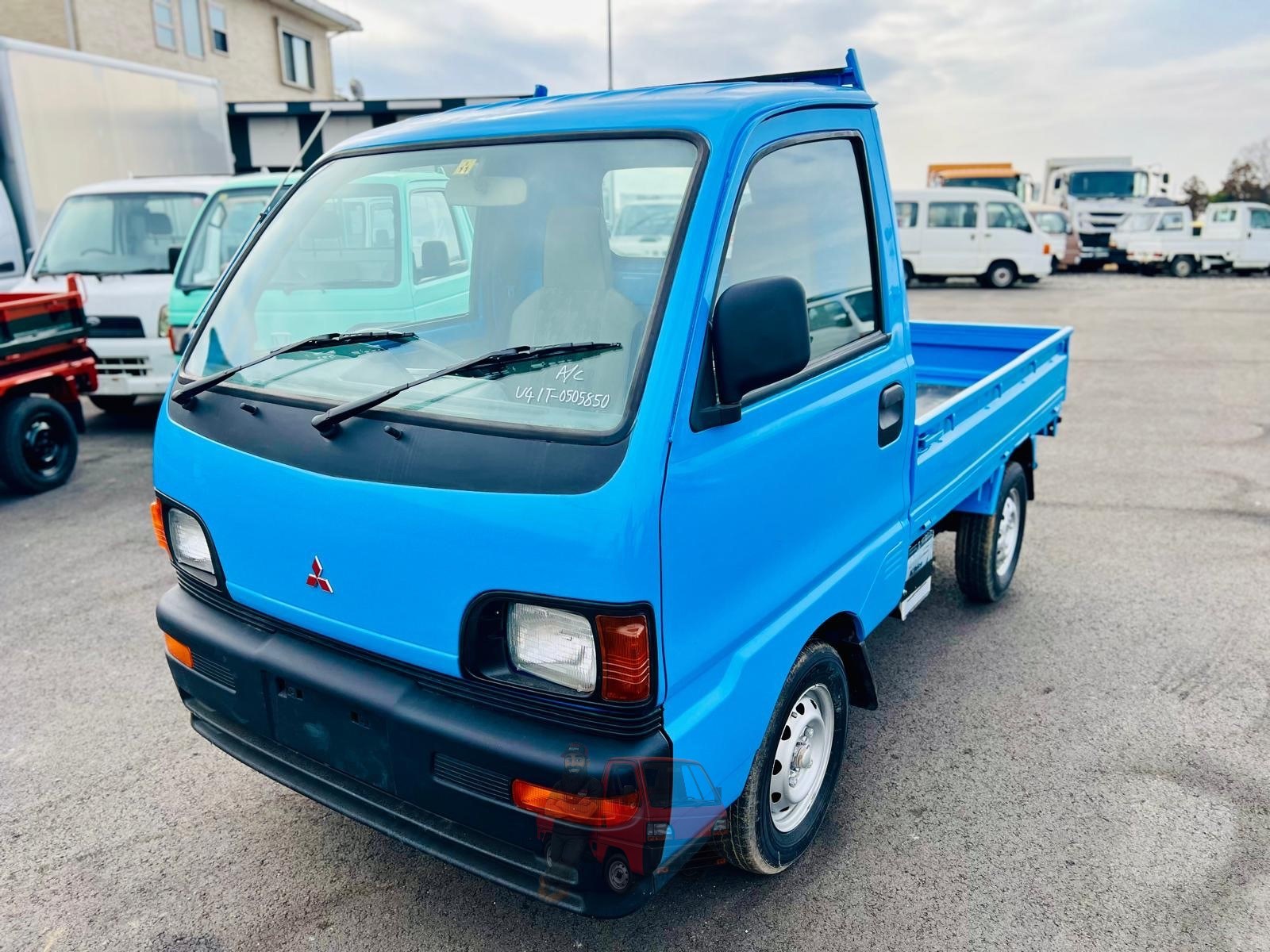1998 Mitsubishi Minicab photo 6