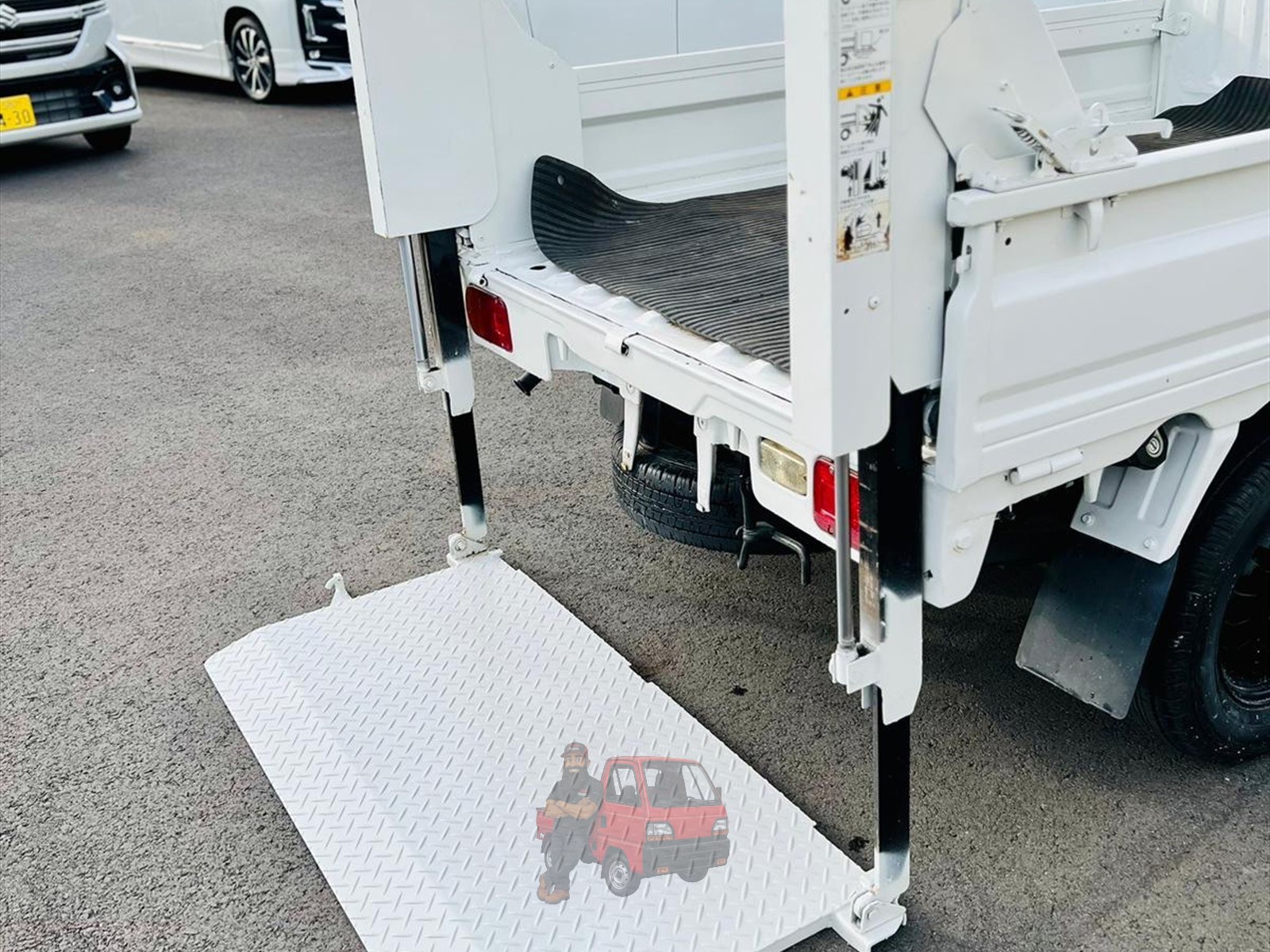 1997 Mitsubishi Lift Gate Minicab photo 2