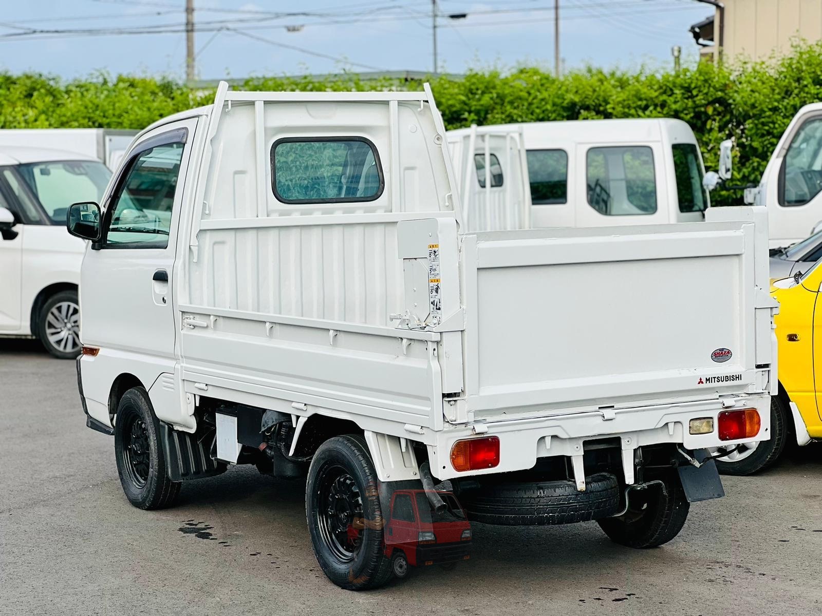 1997 Mitsubishi Lift Gate Minicab photo 3
