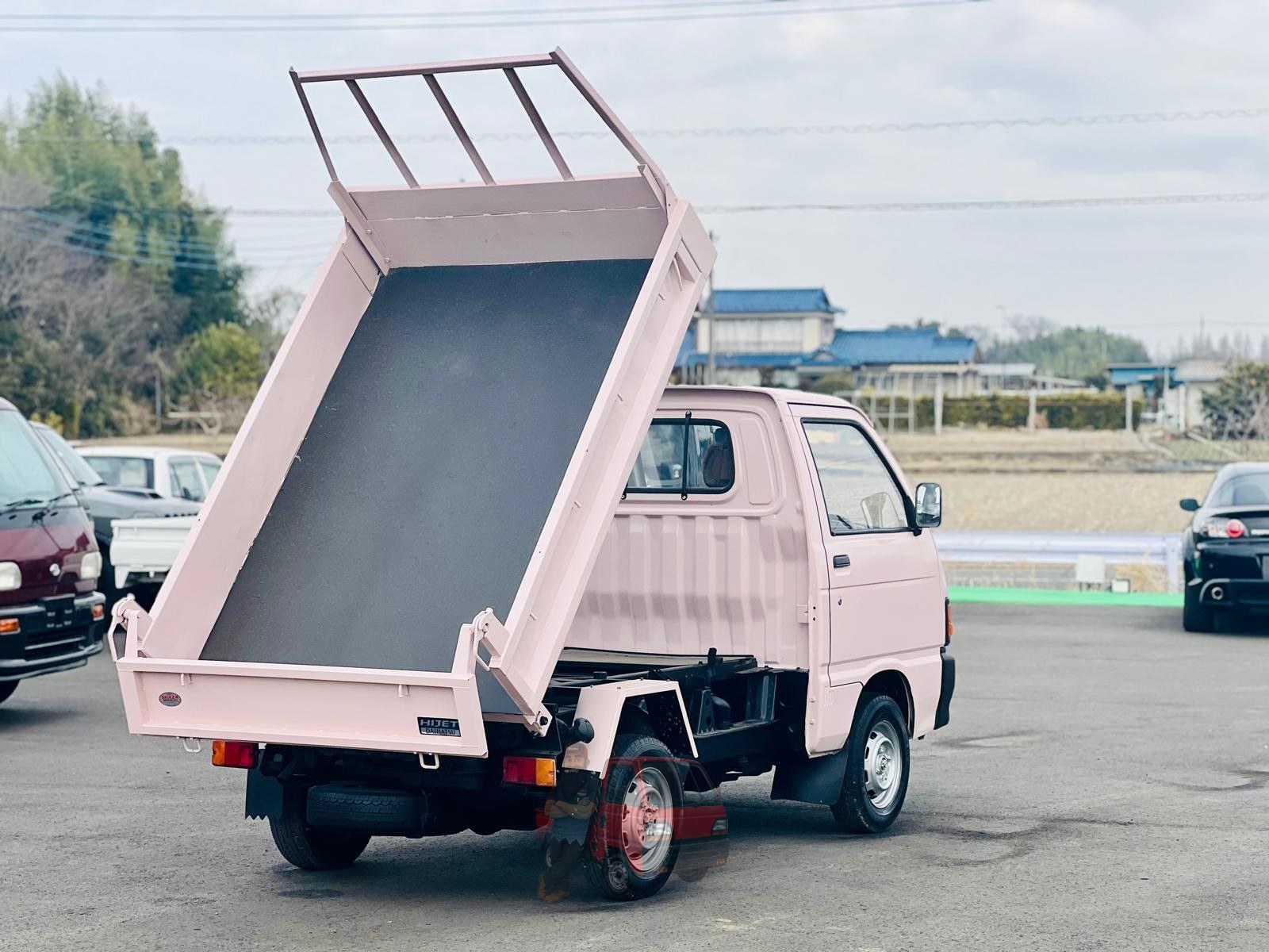 1992 Daihatsu Hijet Dump Truck photo 4