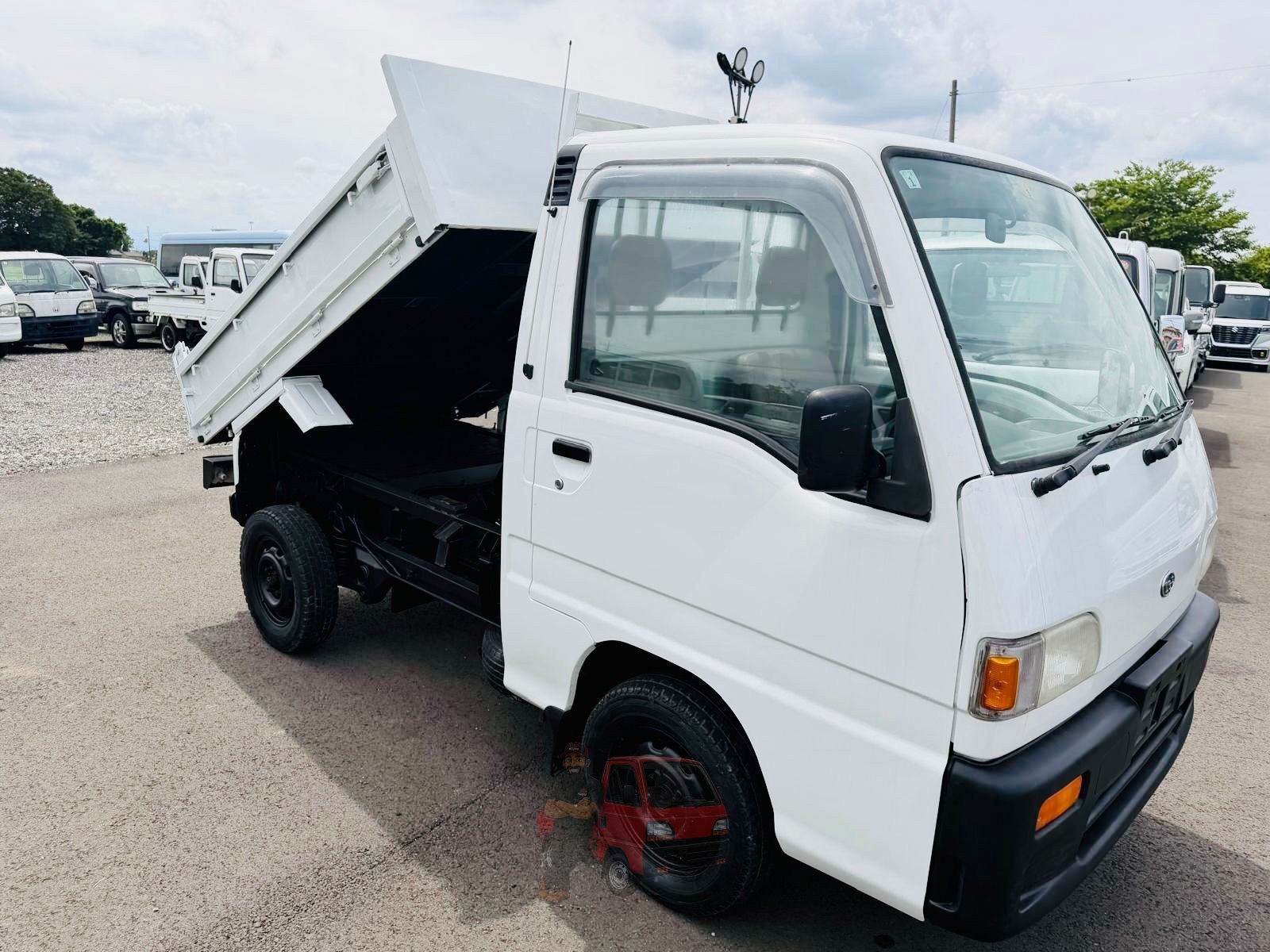 1997 Subaru Sambar Dump Truck — high-resolution Shaza photography