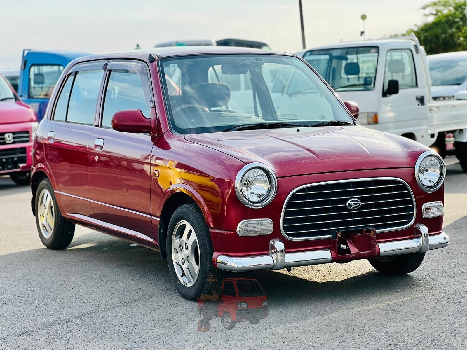 1999 Daihatsu Mira photo 4